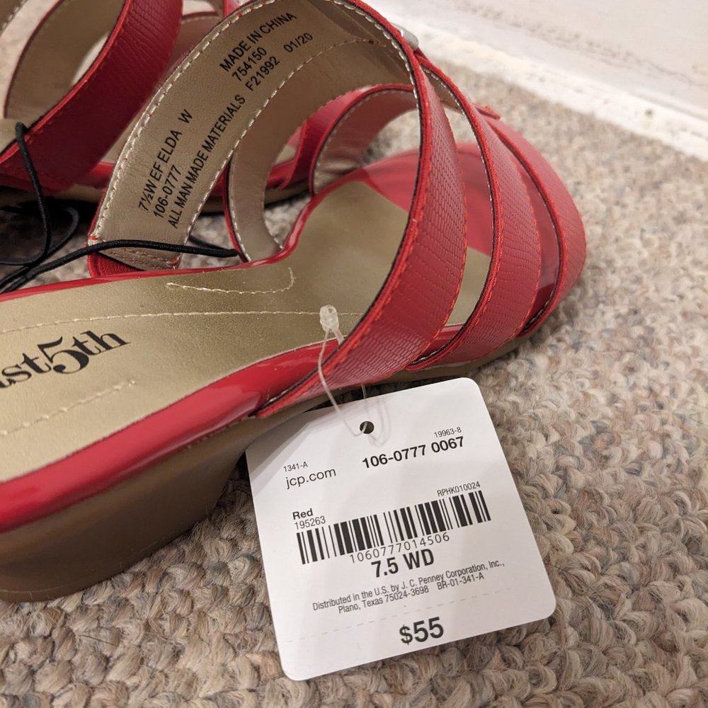 NWT Red Banded Sandal - Picture 2 of 5